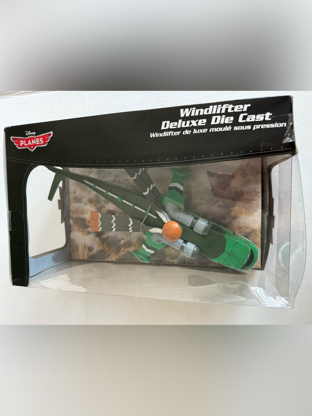 Disney Planes: Fire and Rescue Exclusive Deluxe Die cast Helicopter Windlifter - Picture 7 of 8